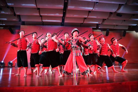 说明:I:\学生活动优秀照片\2016下半年\挑\6B8A8180.JPG